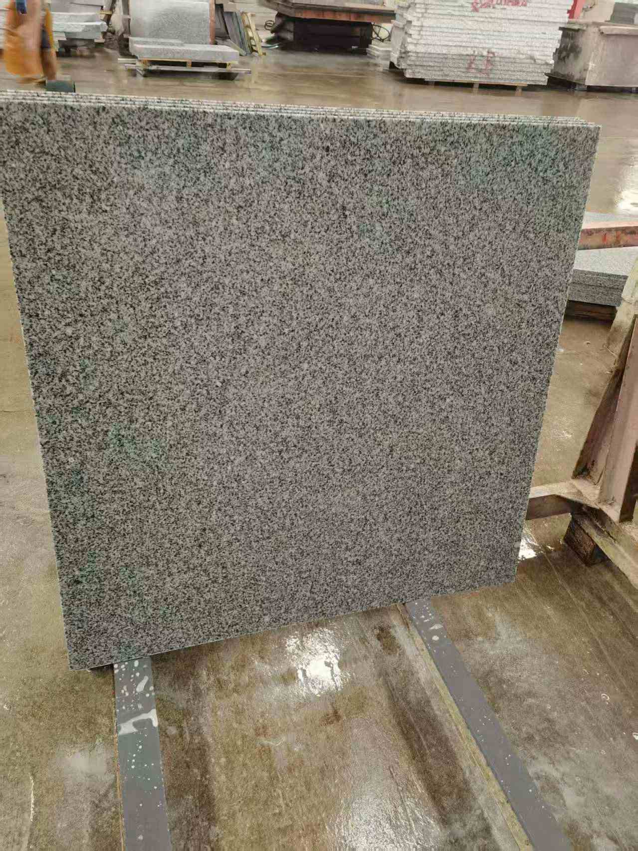 泸州 芝麻白光面900*900，高地铁标准