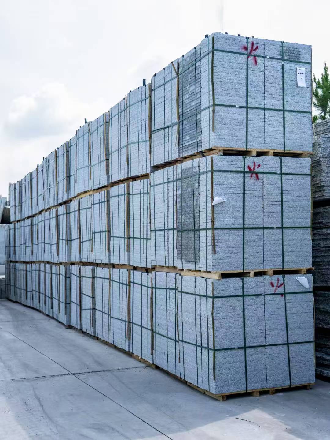 泸州 芙蓉白3公分火烧地铺成品300*600